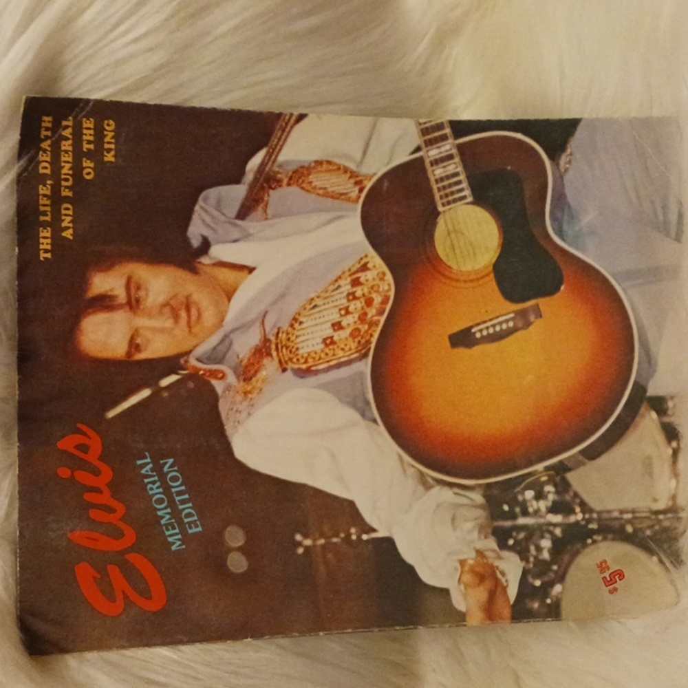 Vintage 1977 Elvis Magazine